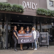 190417_daily_prijsuitreiking_kledingbank_fotografie