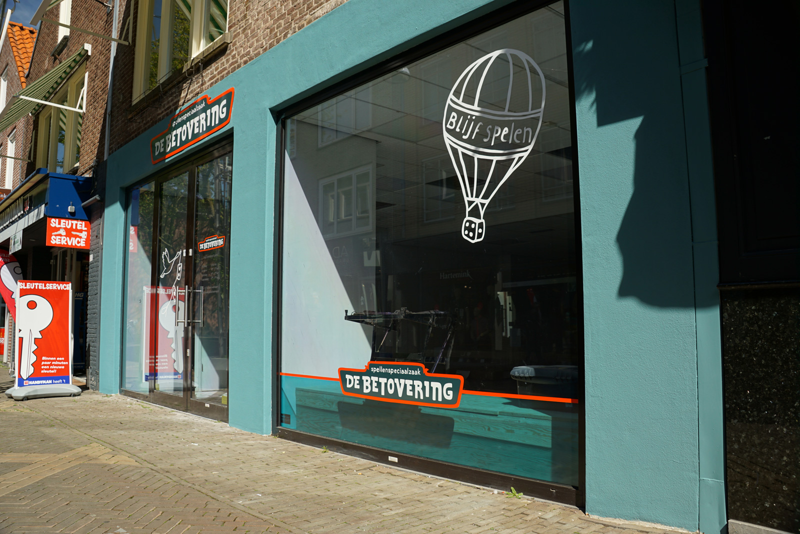 191113-Betovering-Spellenwinkel-De-raambelettering_rechts