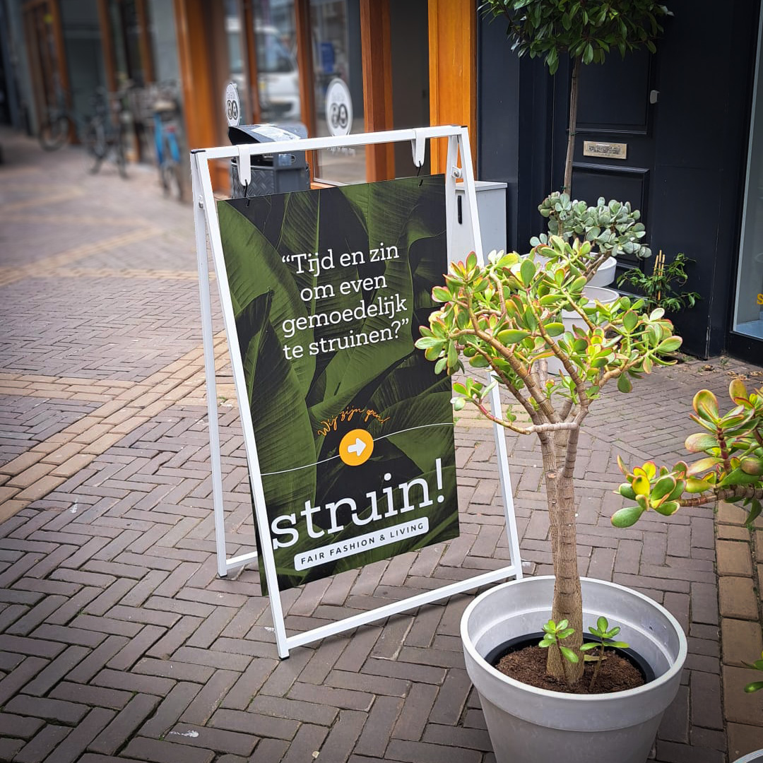 230325-Struin-stoepbord-met-magneetplaat