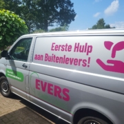 230605-busbelettering_evers_buitenleven_linkerkant
