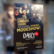 240326-Daily-womens-wear-Daily-Summer-Vibes-raamposter